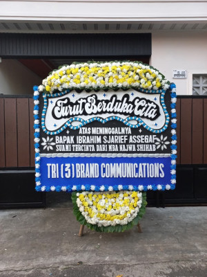 Papan Bunga Duka di Koper